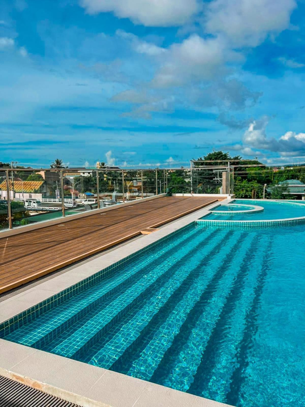 Uma Hotel And Residences Naga  Exteriér fotografie